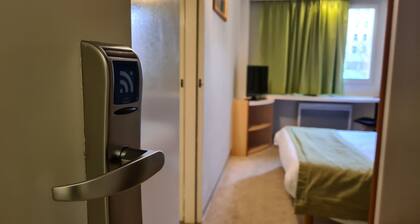 Sweet Home Hotel