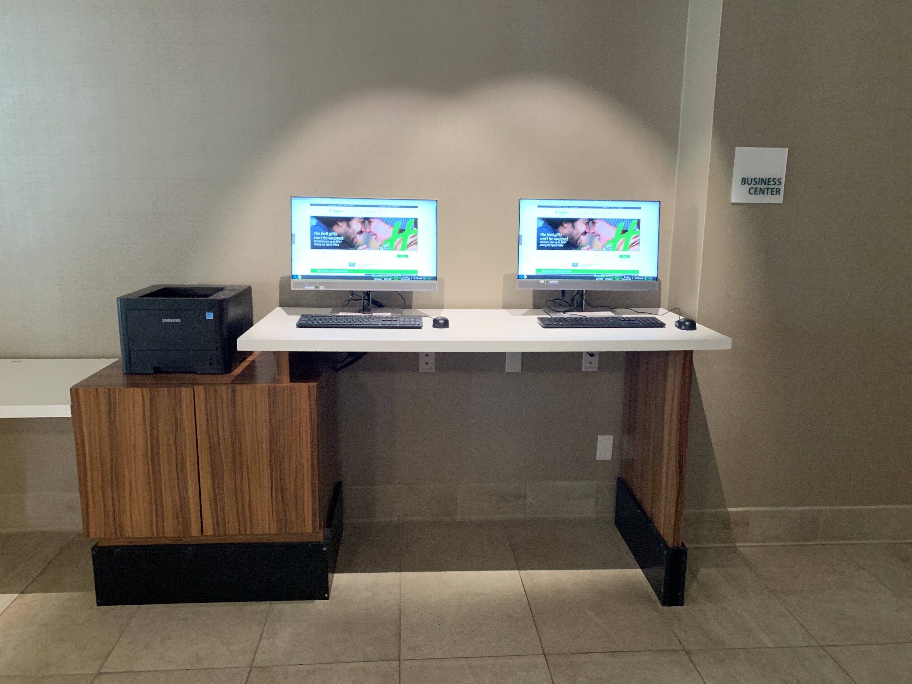 Photo - Holiday Inn Los Angeles - LAX Airport by IHG