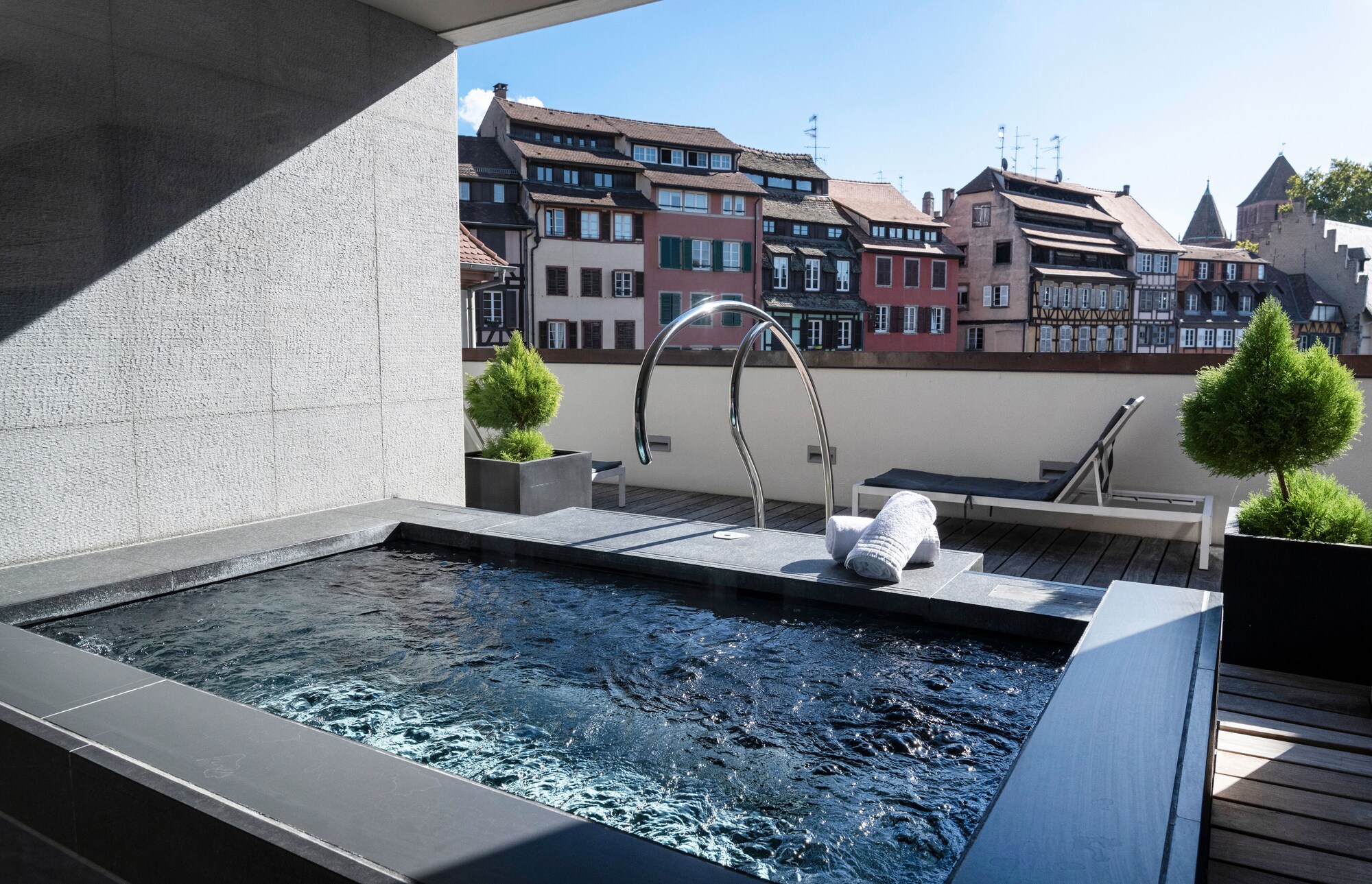 Top Hotels in Strasbourg from $45 - Expedia Best hotels in strasbourg france