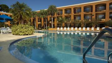 Outdoor pool, pool loungers