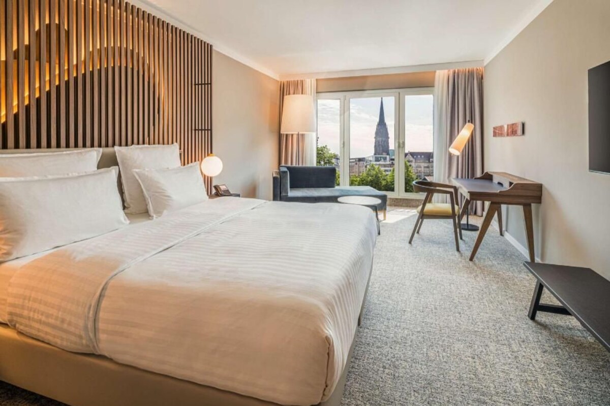 Allergitestet sengetøy, dundyner, senger med overmadrass og minibar