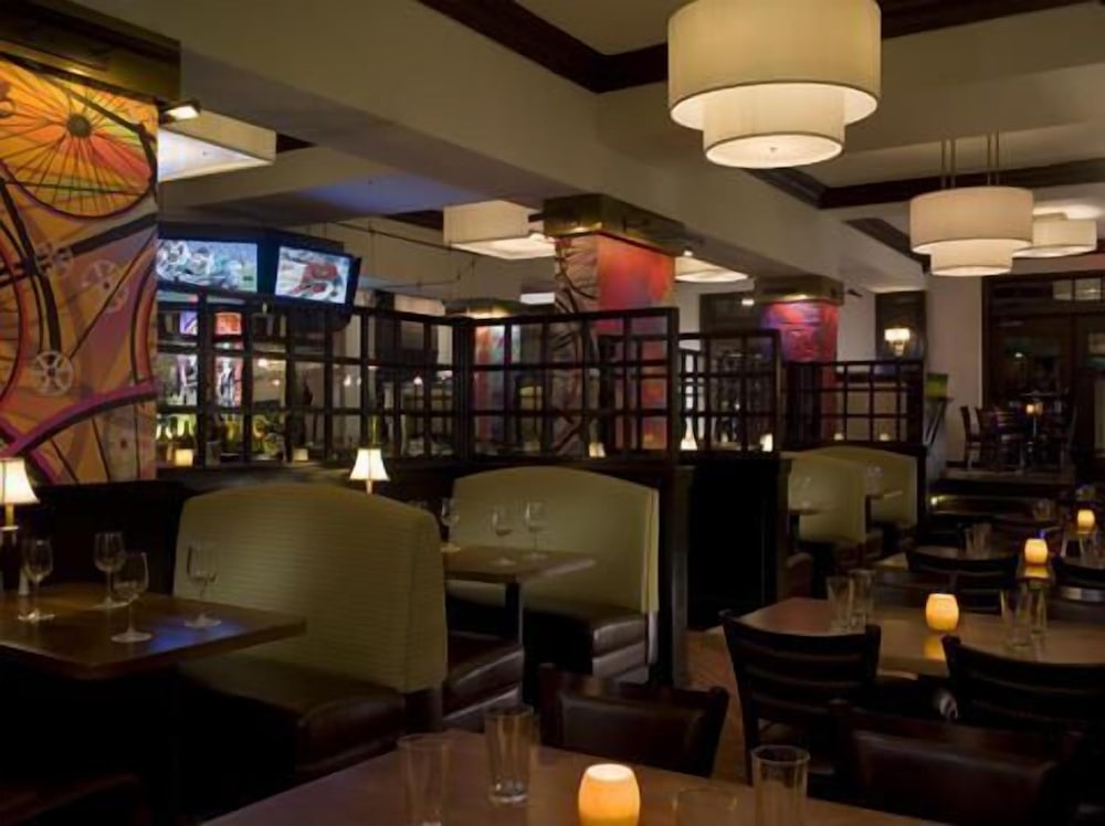 The Carleton of Oak Park Hotel by null