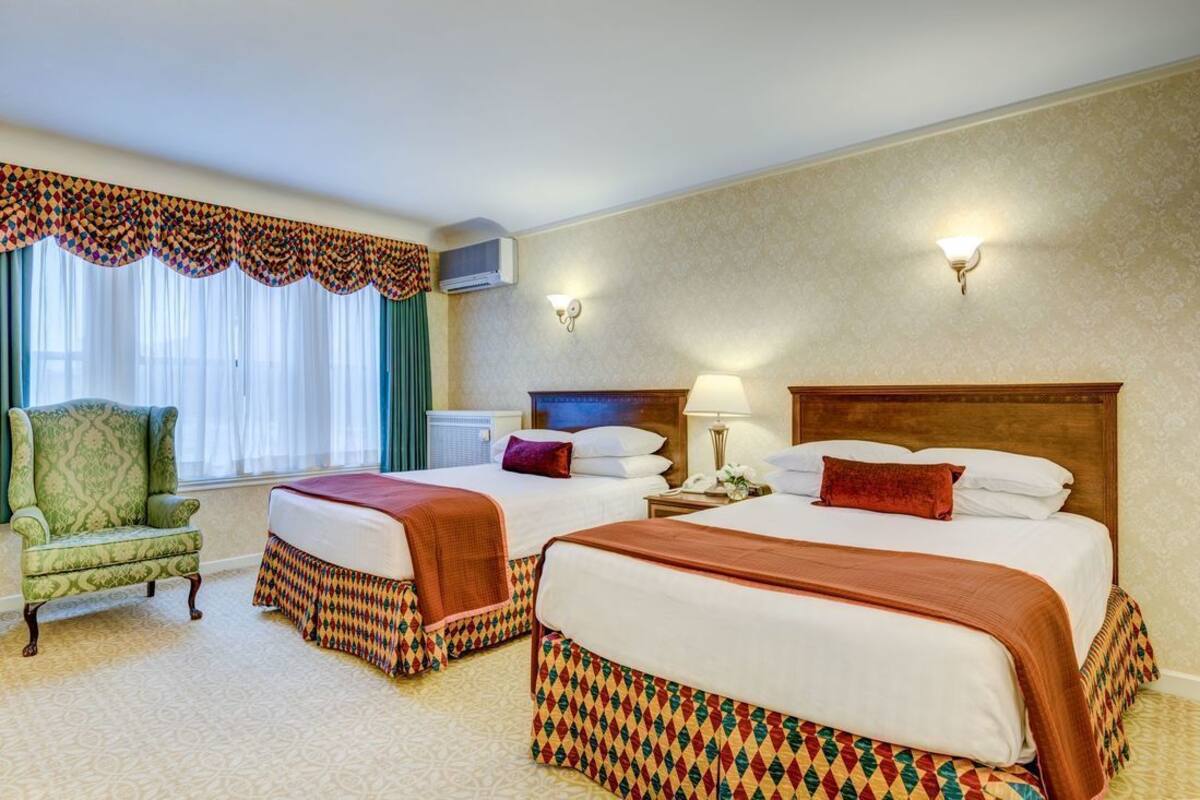 Deluxe Double Room, 2 Double Beds | Hypo-allergenic bedding, pillow-top beds, desk, blackout curtains