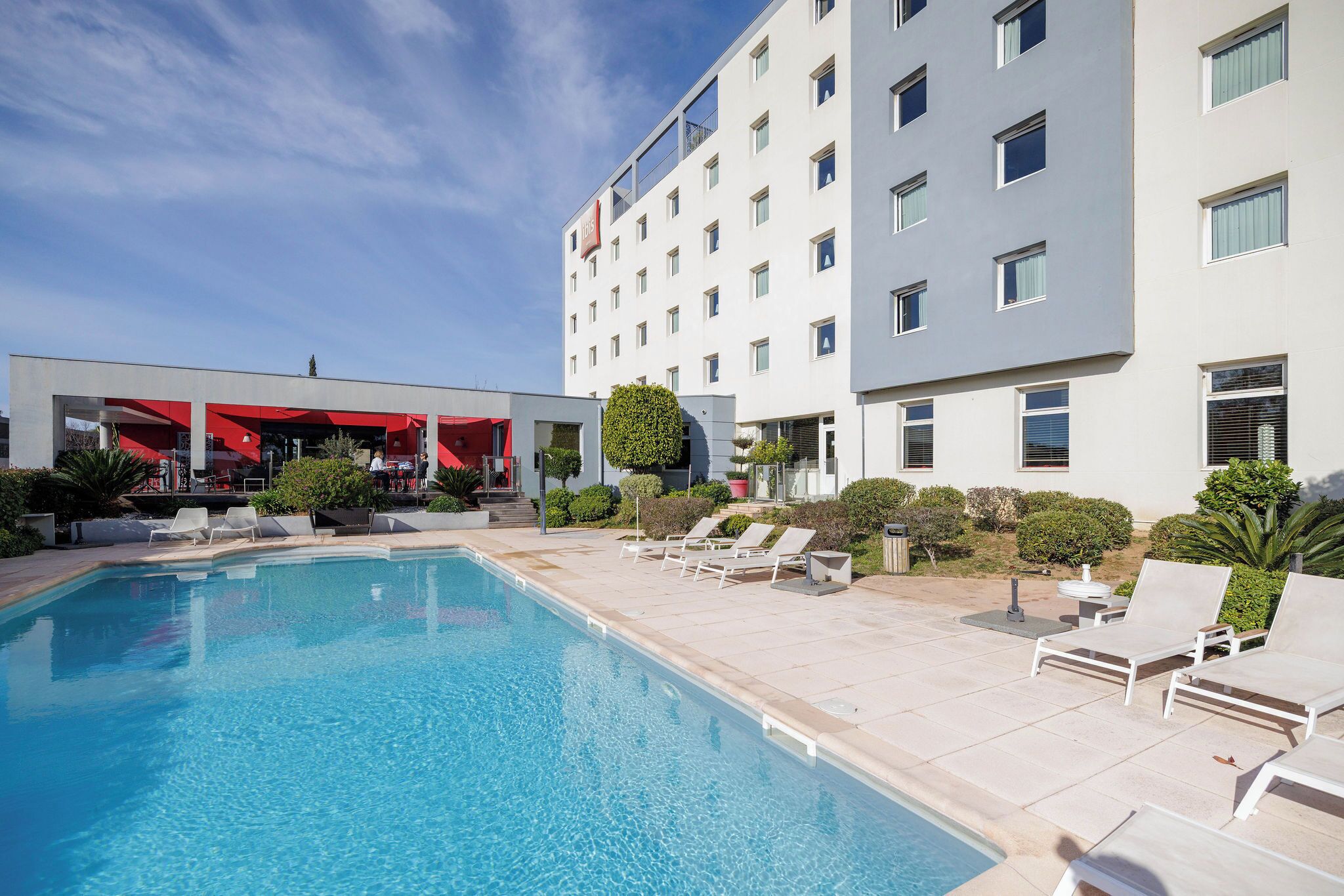 outdoor pool, pool loungers