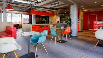 Bar (en el alojamiento)