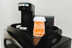 Skrivebord, skrivebord for bærbar PC og blendingsgardiner