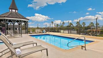 Alberca al aire libre