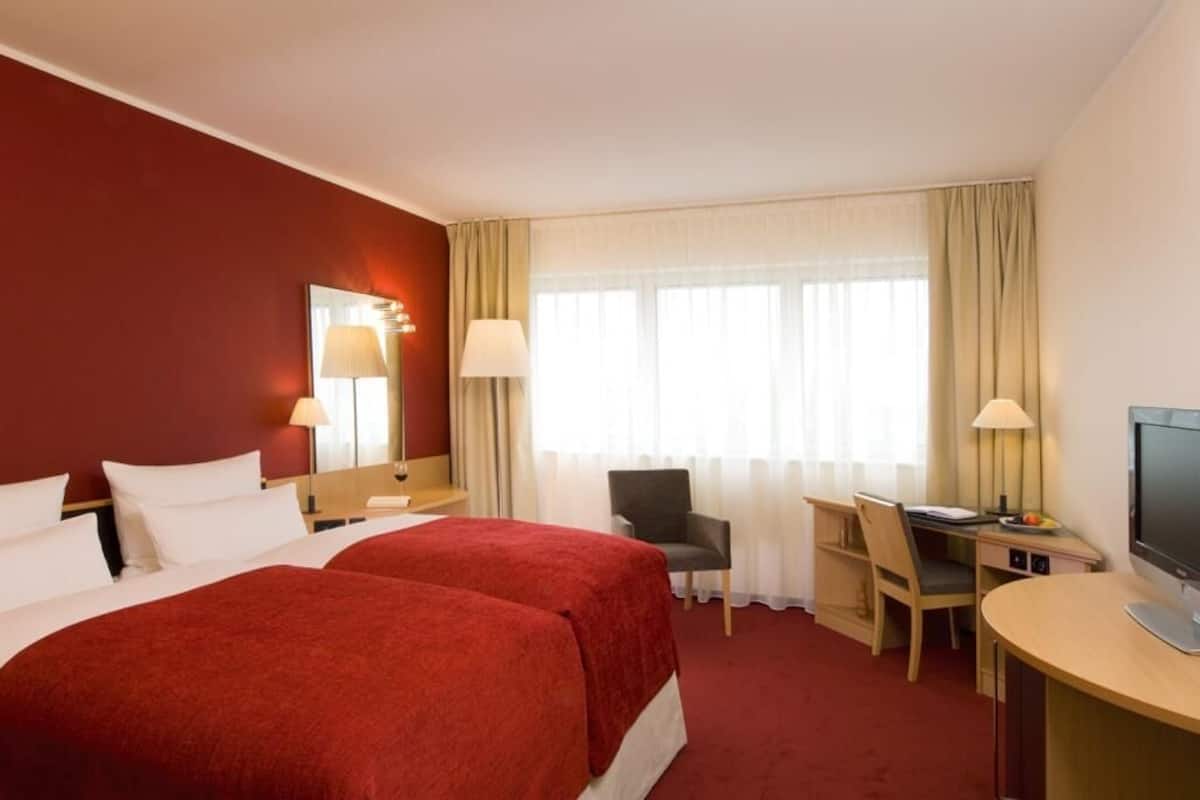 Chambre supérieure | Literie hypoallergénique, minibar, coffre-fort, bureau