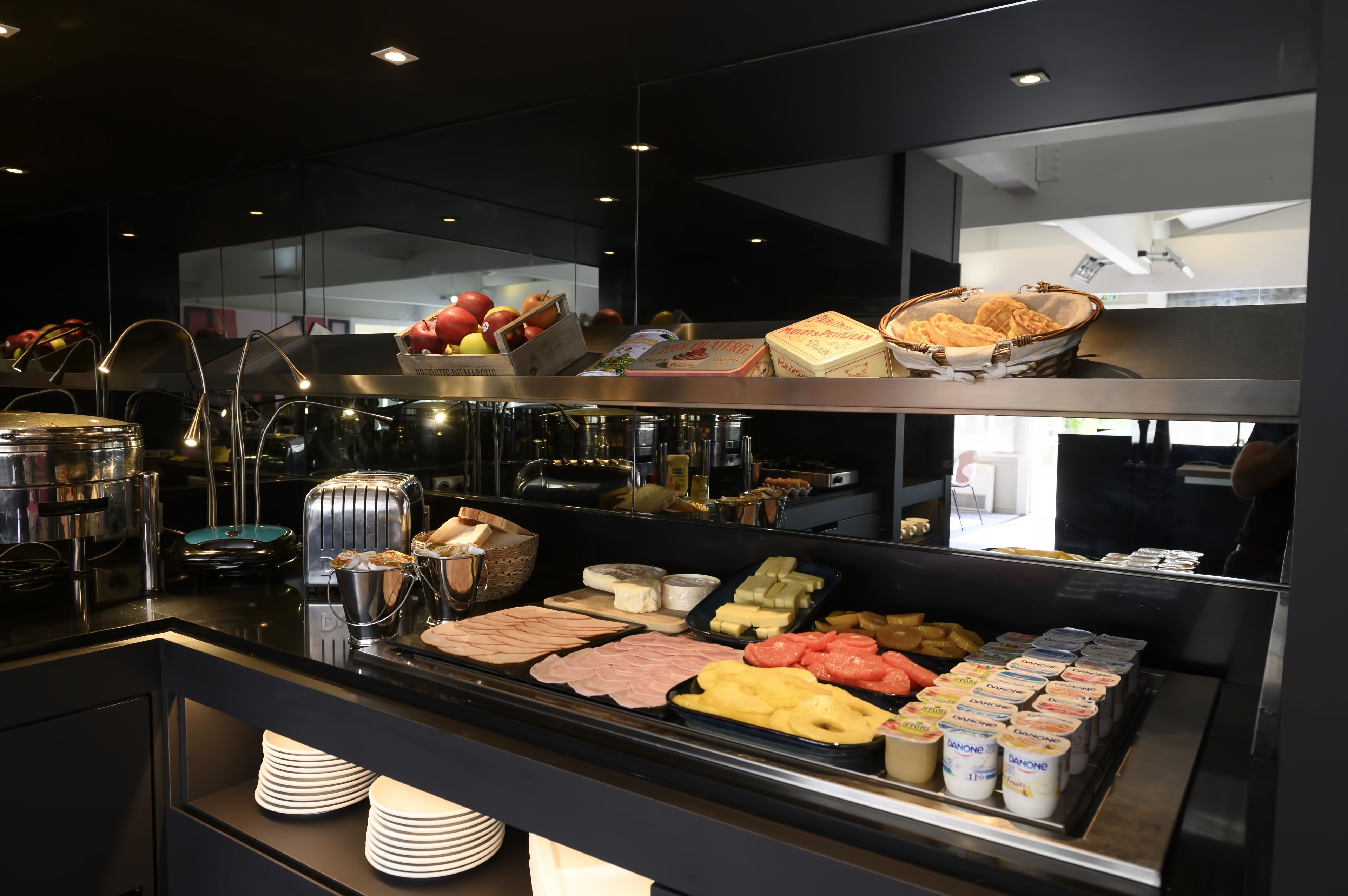 Desayuno buffet todos los días (con cargo)