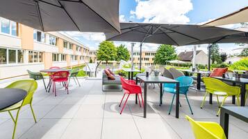 Bar (in der Unterkunft)