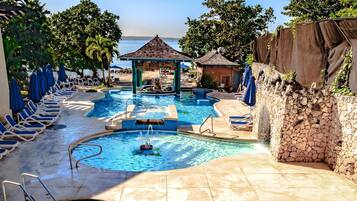 5 outdoor pools, pool umbrellas, sun loungers