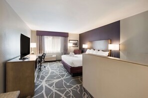 Chambre Standard, 1 très grand lit, non-fumeur, baignoire à jets | Bureau, espace de travail pour ordinateurs portables