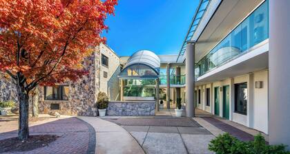 SureStay Plus Hotel by Best Western Brandywine Valley