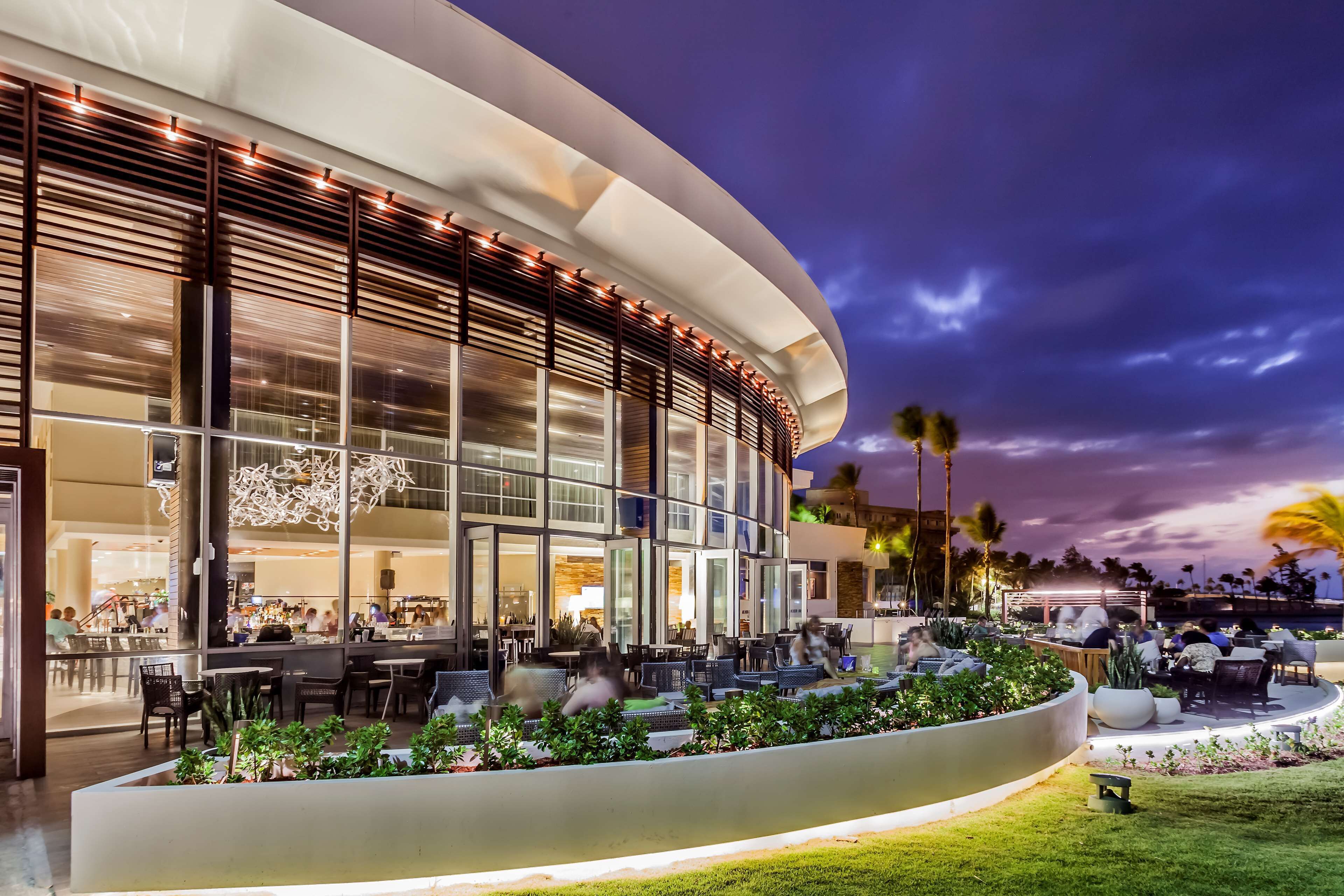 10 restaurants, international cuisine