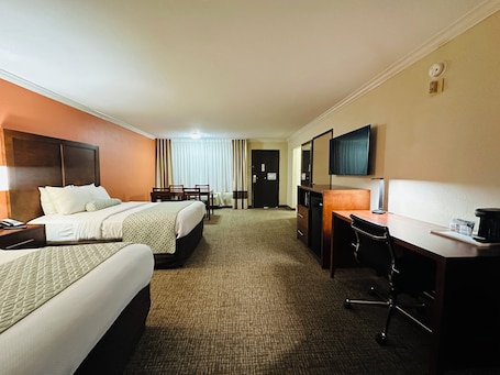 Family Room, 2 Queen Beds, Roll-in Shower | Pillowtop beds, in-room safe, desk, blackout drapes. The Hills Inn Eagle Rock - Near Old Town Pasadena