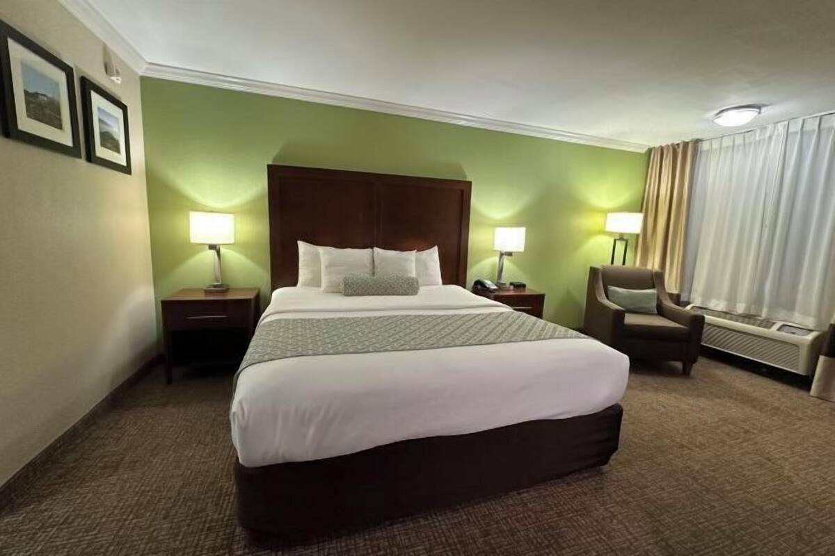 Down comforters, pillowtop beds, in-room safe, desk