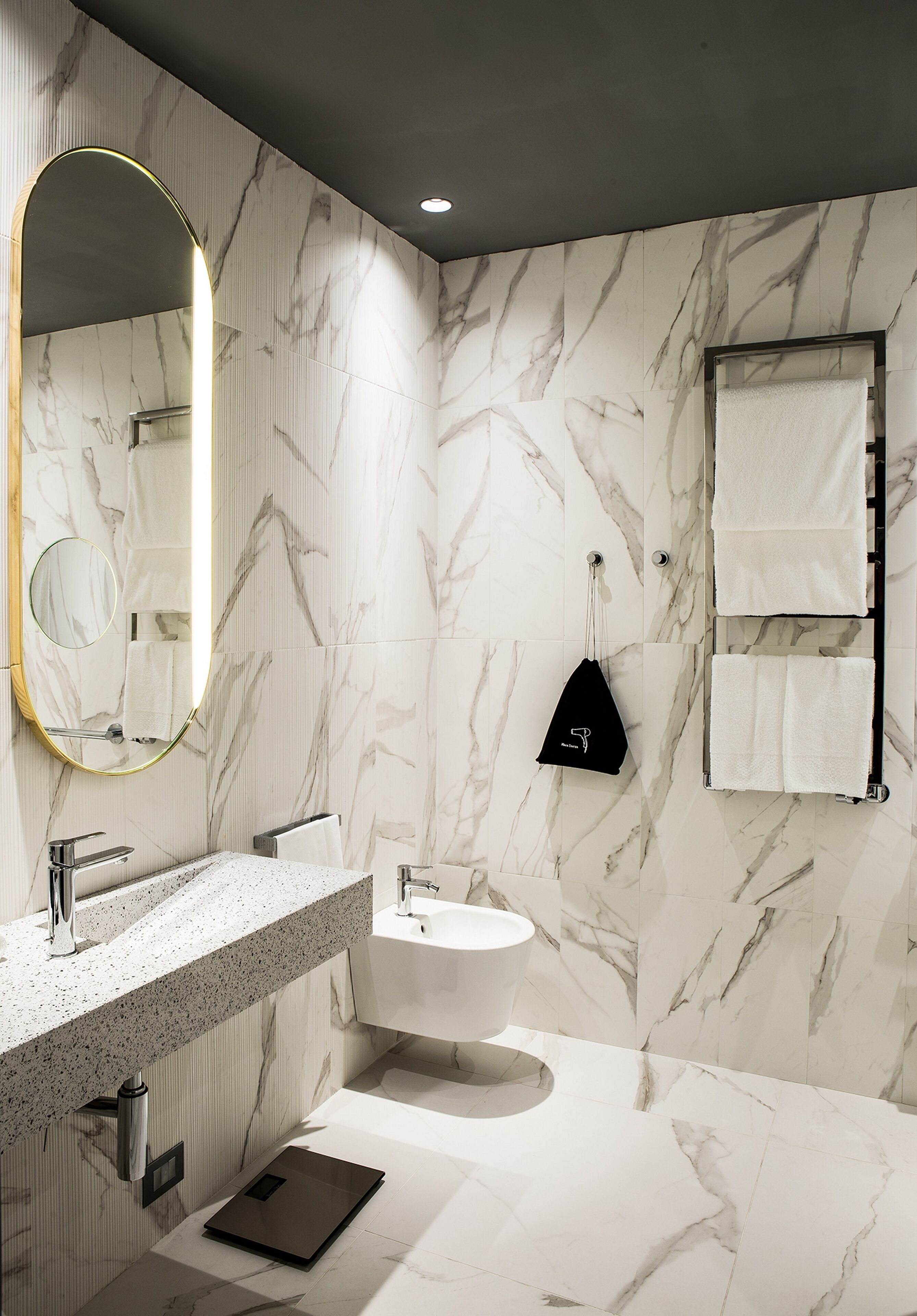 family suite, 2 double beds, connecting rooms | bathroom | designer toiletries, hair dryer, bathrobes, slippers