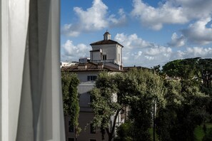 Deluxe Suite, 1 King Bed | View from room