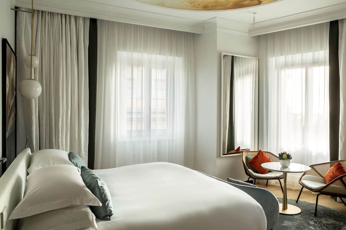 Premium bedding, minibar, in-room safe, blackout drapes