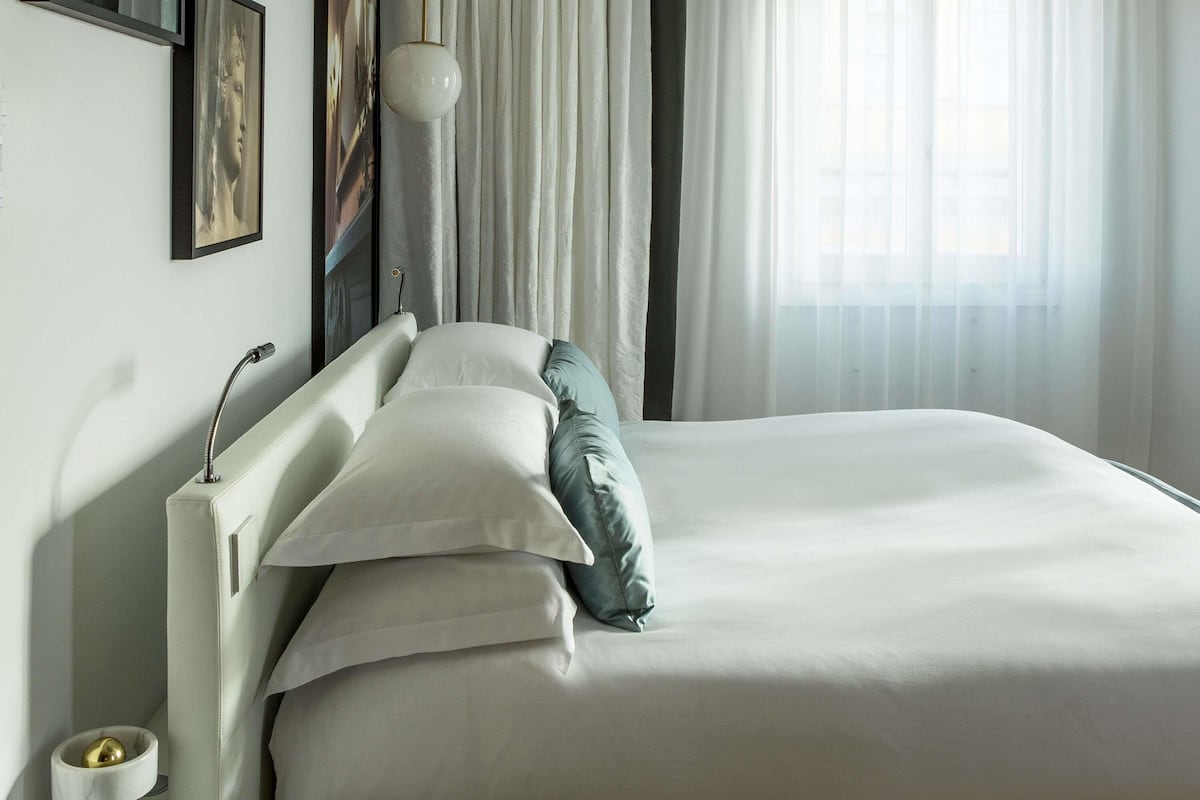 Premium bedding, minibar, in-room safe, blackout drapes