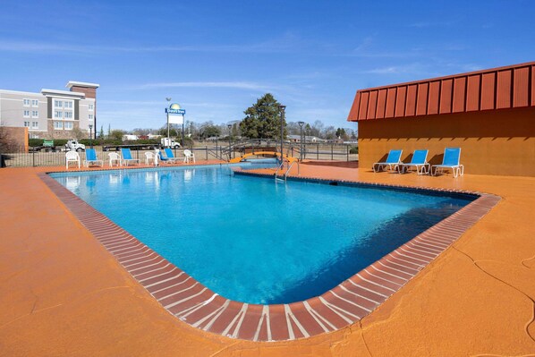 Seasonal outdoor pool