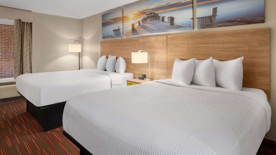 Days Inn by Wyndham Forsyth