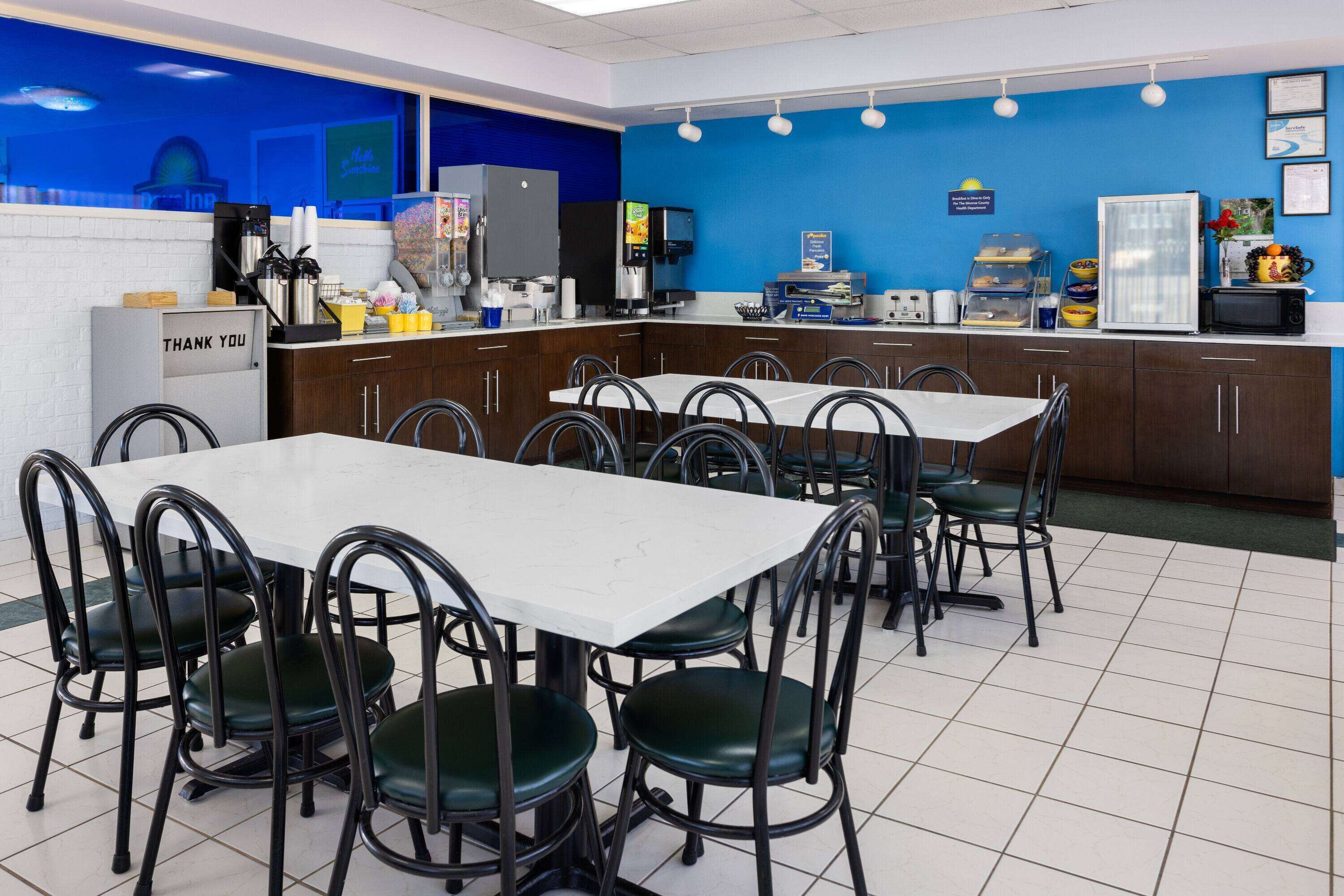 Tägliches inbegriffenes Frühstück zum Mitnehmen