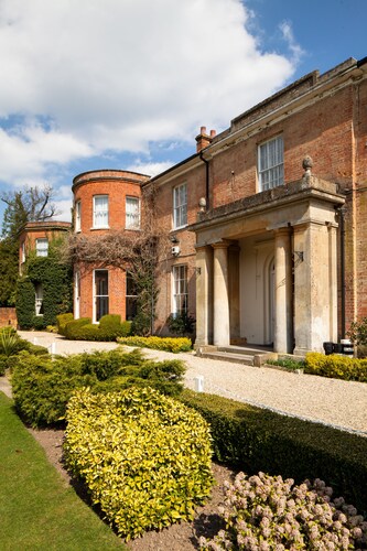 Mercure Newbury Elcot Park Hotel