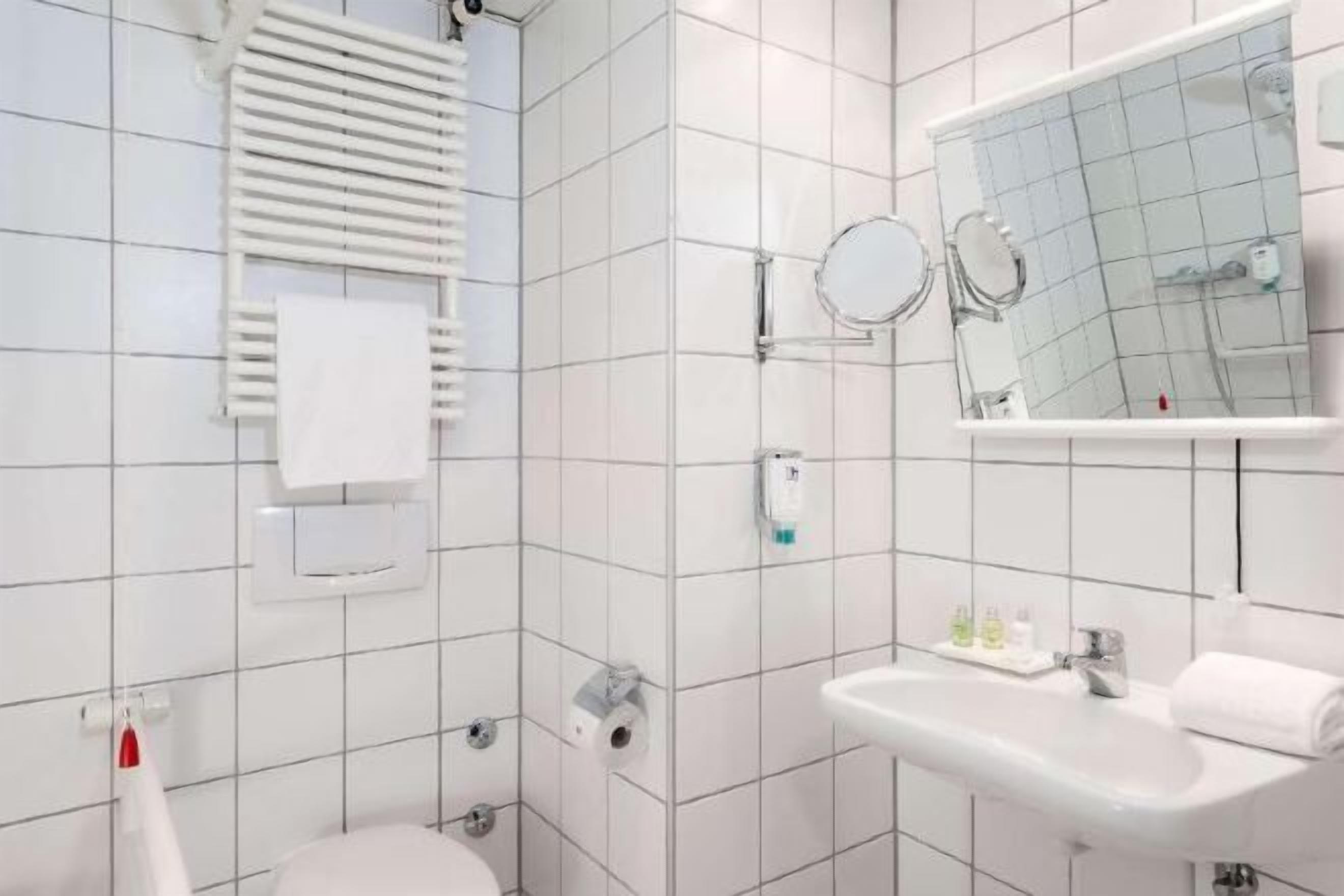 Vòi sen/bồn tắm kết hợp, đồ dùng nhà tắm thân thiện với môi trường 