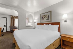 Suite, 1 King Bed, Non Smoking, Refrigerator & Microwave | In-room safe, desk, iron/ironing board, WiFi
