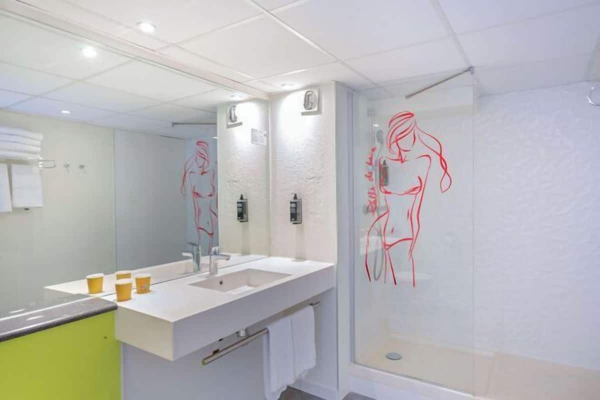 Bathroom | Shower, eco-friendly toiletries, hair dryer, towels