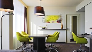 Suite, 1 King Bed with Sofa bed | Minibar, in-room safe, desk, iron/ironing board (on request)