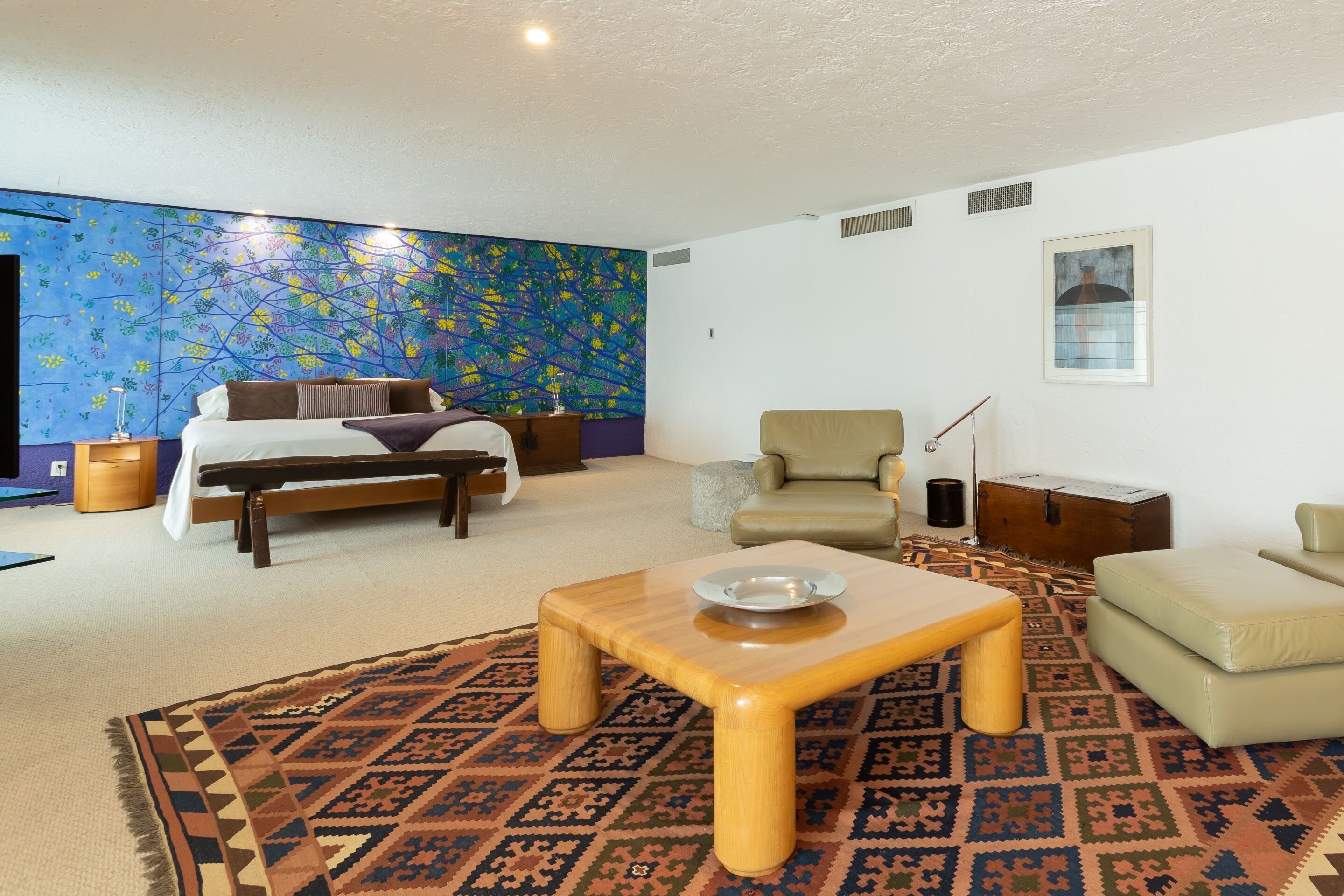 1 bedroom, premium bedding, minibar, in-room safe