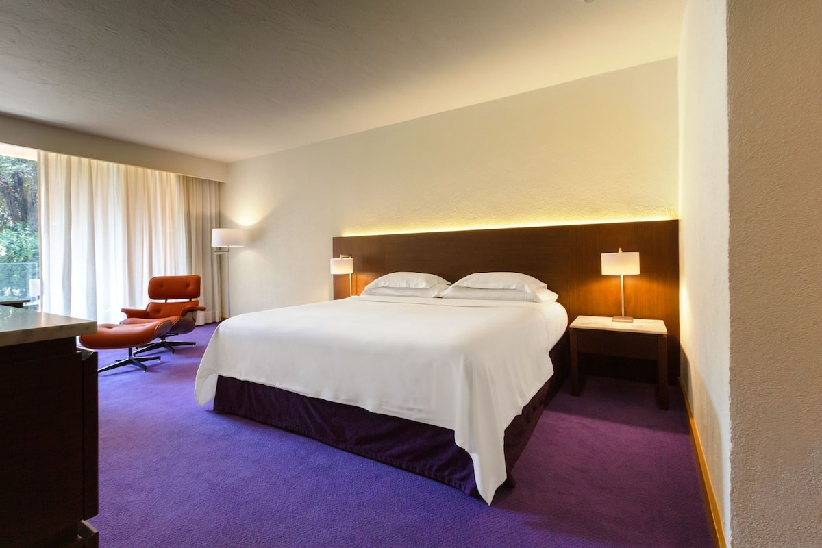 Camino Real Club King | Hochwertige Bettwaren, Minibar, Zimmersafe, Schreibtisch