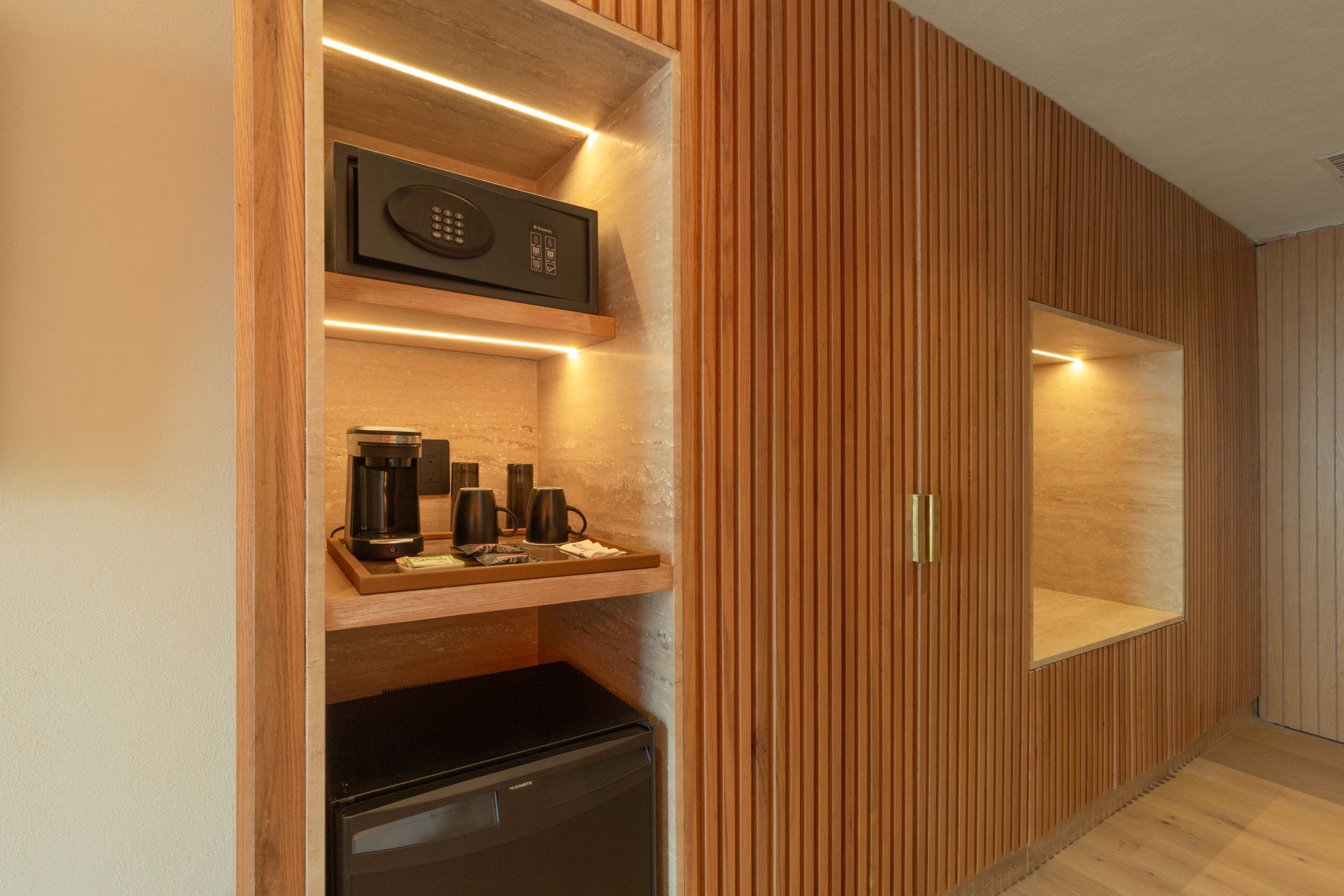 1 bedroom, premium bedding, minibar, in-room safe