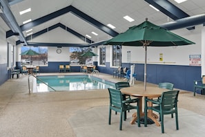 Piscine intérieure