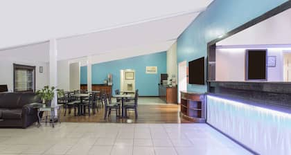 Days Inn by Wyndham Virginia Beach Town Center