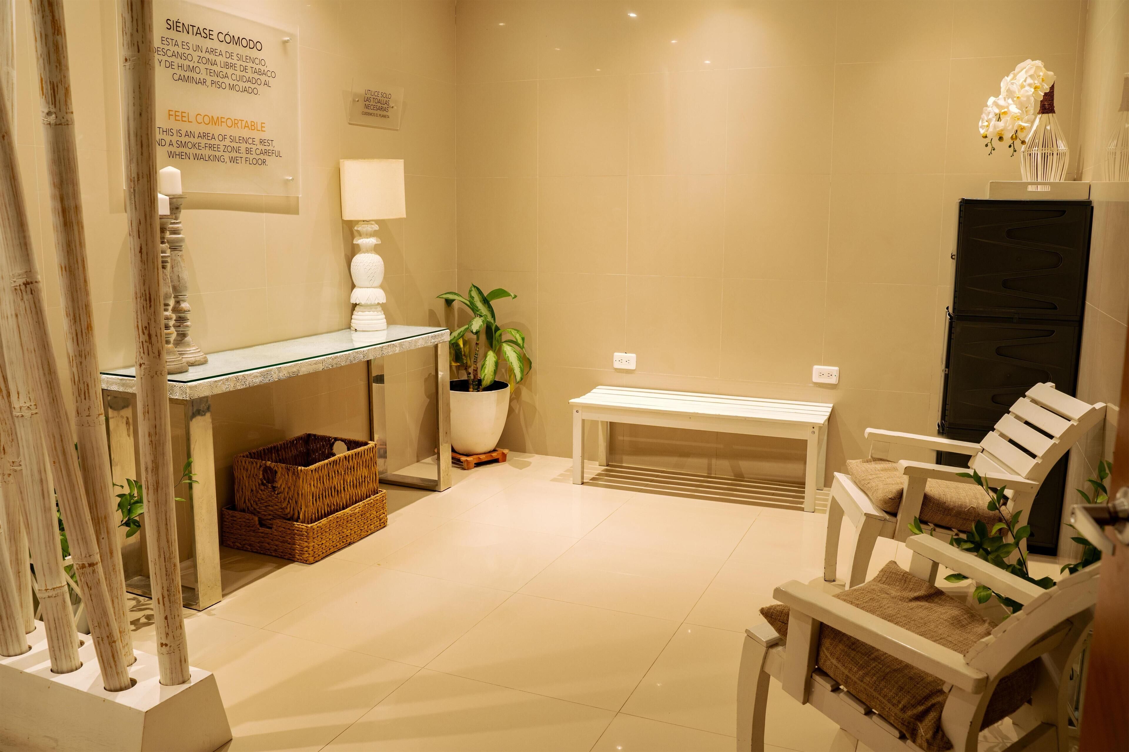 Couples treatment rooms, body treatments, aromatherapy