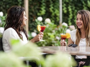 Bar (in der Unterkunft)