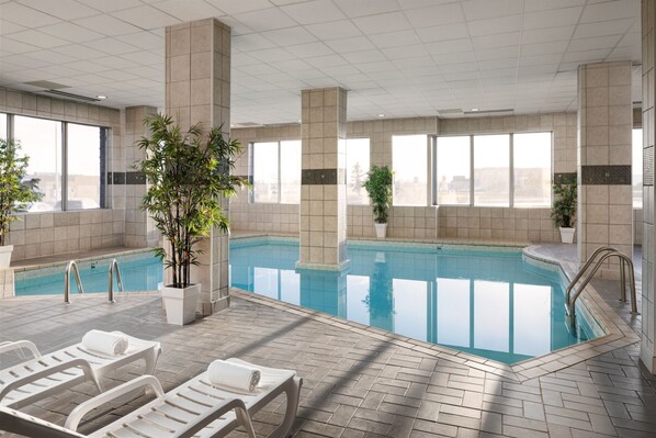 Indoor pool, pool loungers