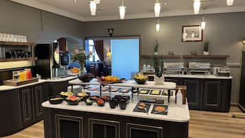 Desayuno completo incluido todos los días