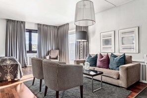 In-room safe, desk, blackout curtains, soundproofing - Best Western Plus Gyldenlove Hotell (Kongsberg)