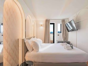 1 bedroom, minibar, in-room safe, desk