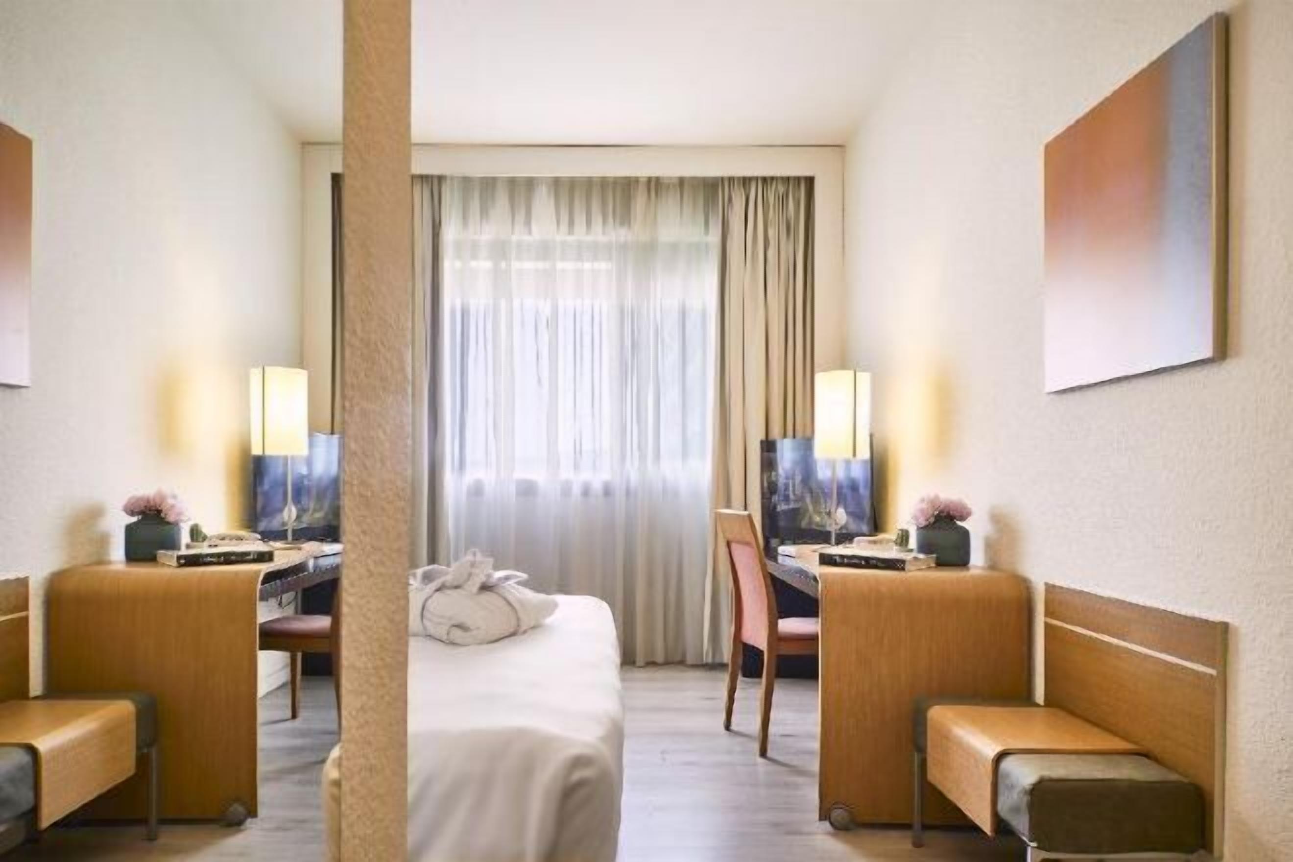 Down duvets, minibar, in-room safe, desk