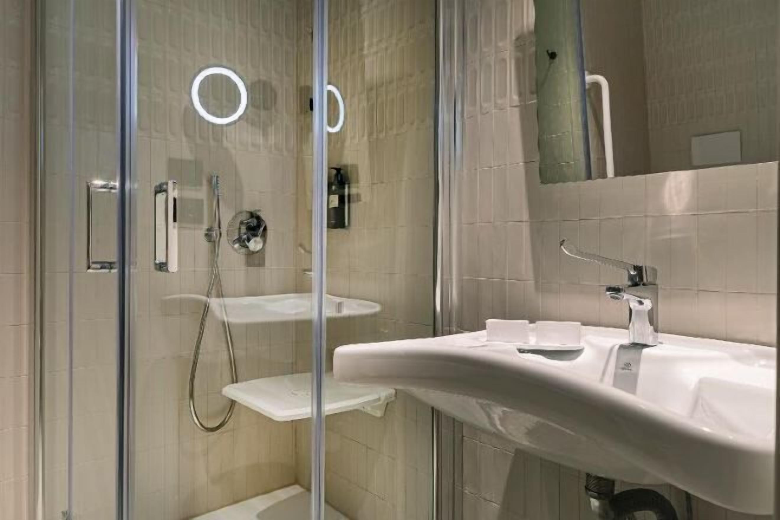 Baño | Ducha, artículos de higiene personal ecológicos, secador de pelo y bidé