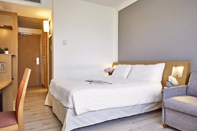 Couette en duvet d'oie, minibar, coffres-forts dans les chambres, bureau