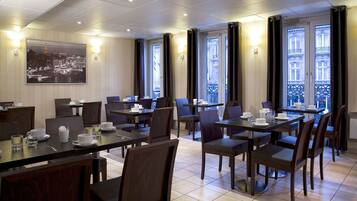 Daily buffet breakfast (EUR 15 per person)
