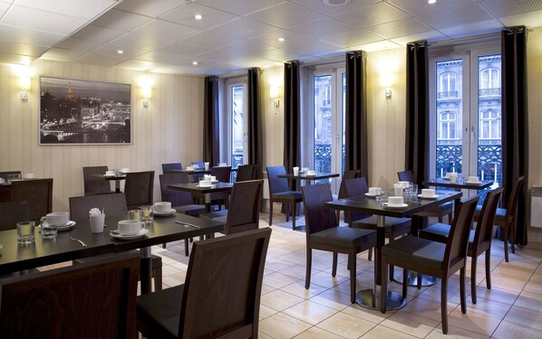 Daily buffet breakfast (EUR 15 per person)