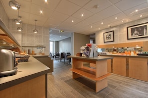 Daily buffet breakfast (EUR 15 per person)