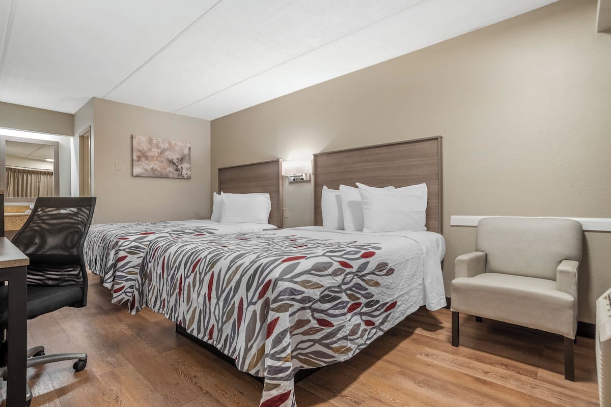 Deluxe Room, 2 Double Beds (Smoke Free) | In-room safe, desk, laptop workspace, free cribs/infant beds